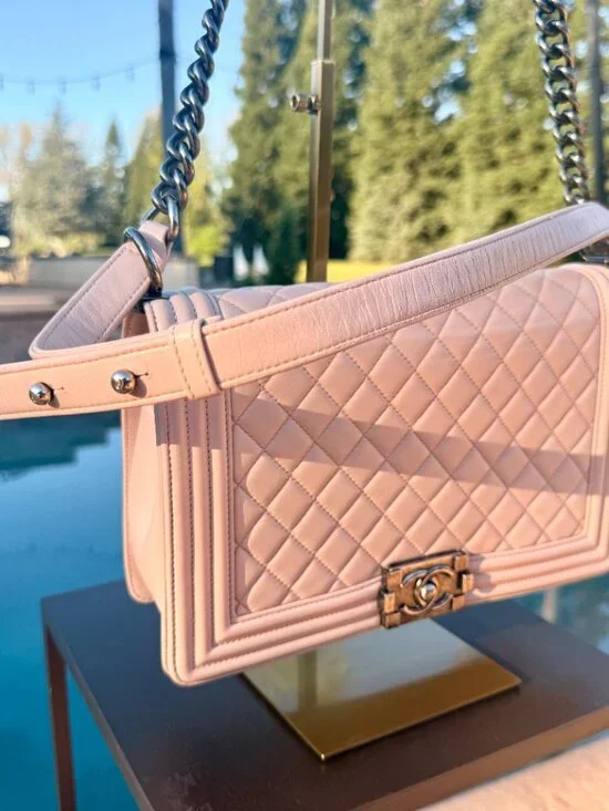 CHANEL Le Boy Quilted Single Flap - Picture 2 of 3